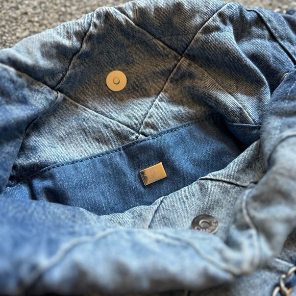 Chanel Blue Denim Drawstring 22 Bag Shoulder Bag - Picture 11 of 16